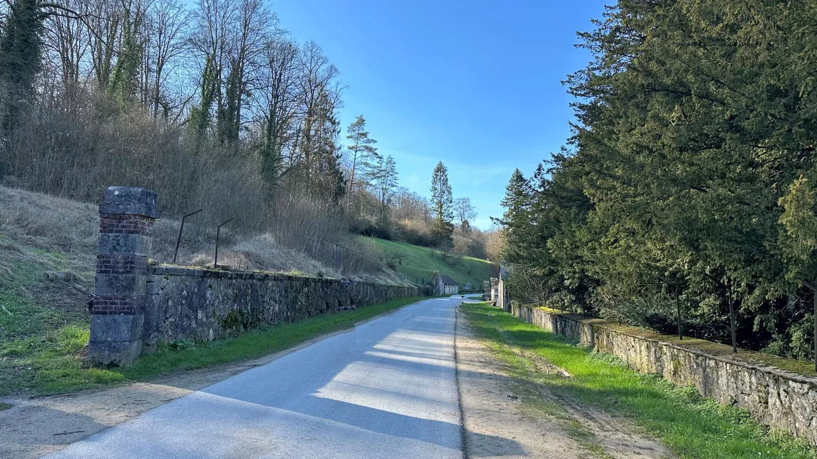 Gite Cascade-Gebiete Sommer 1 km