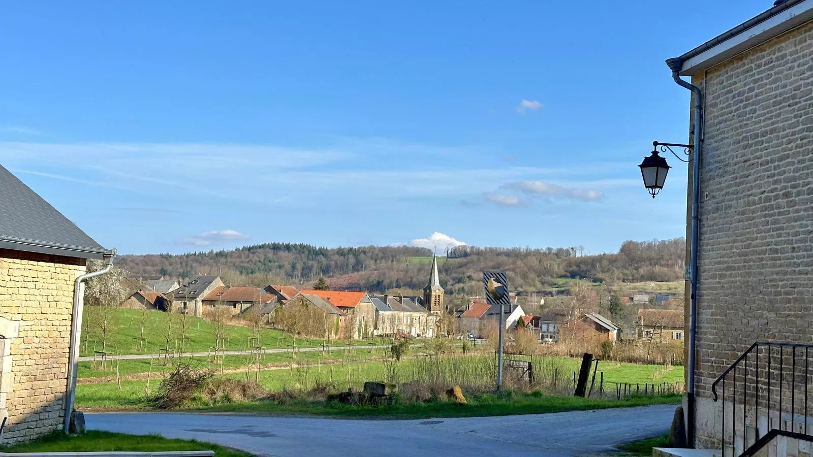 Gite Cascade-Gebiete Sommer 1 km