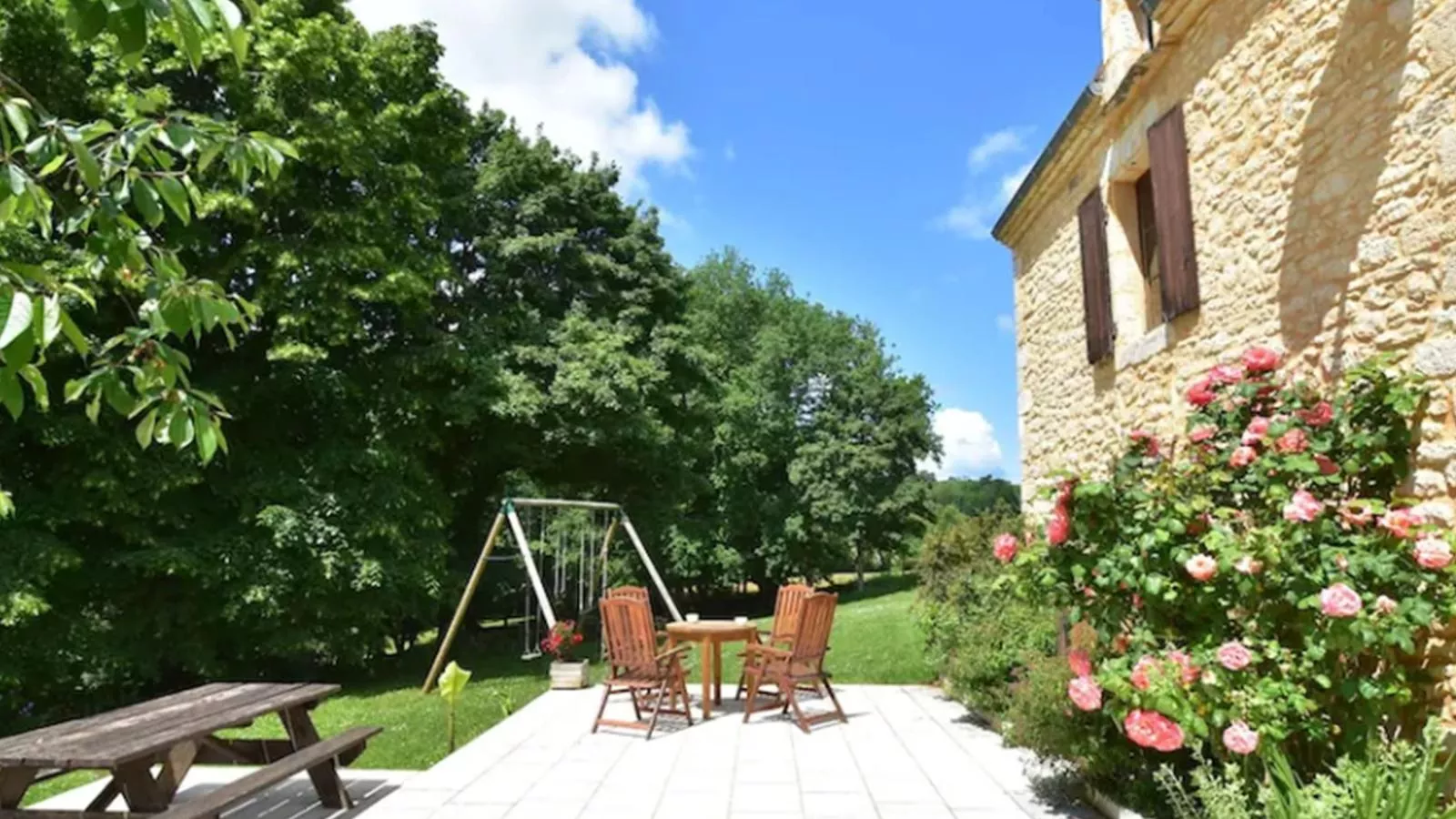 Maison Micouleaud-Terrace balcony