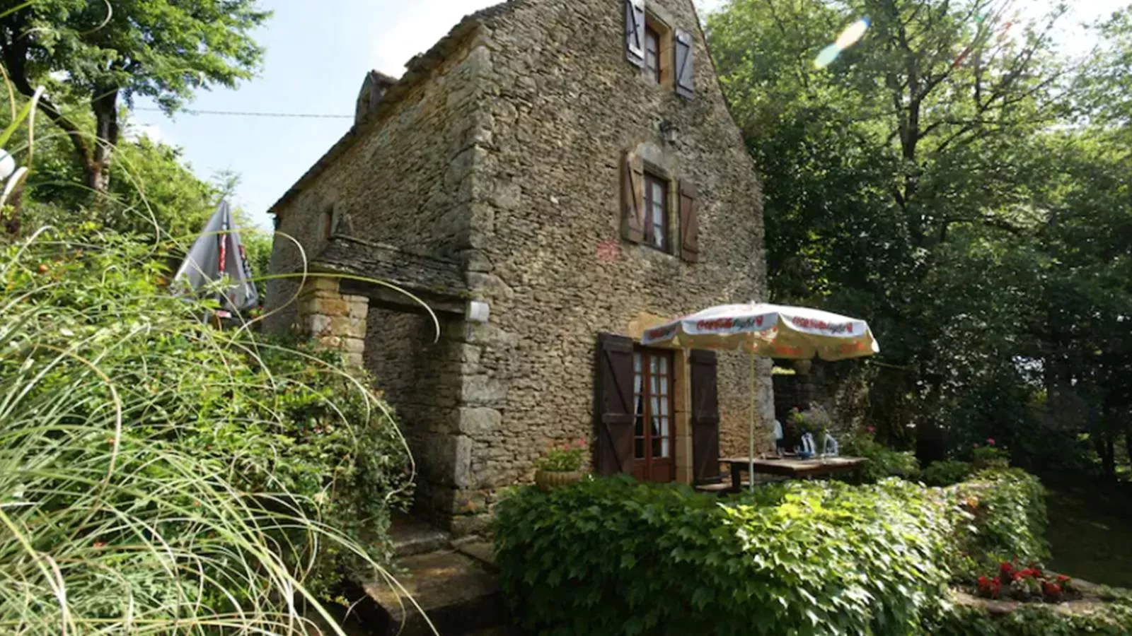 Gite Micouleaud-Exterior summer