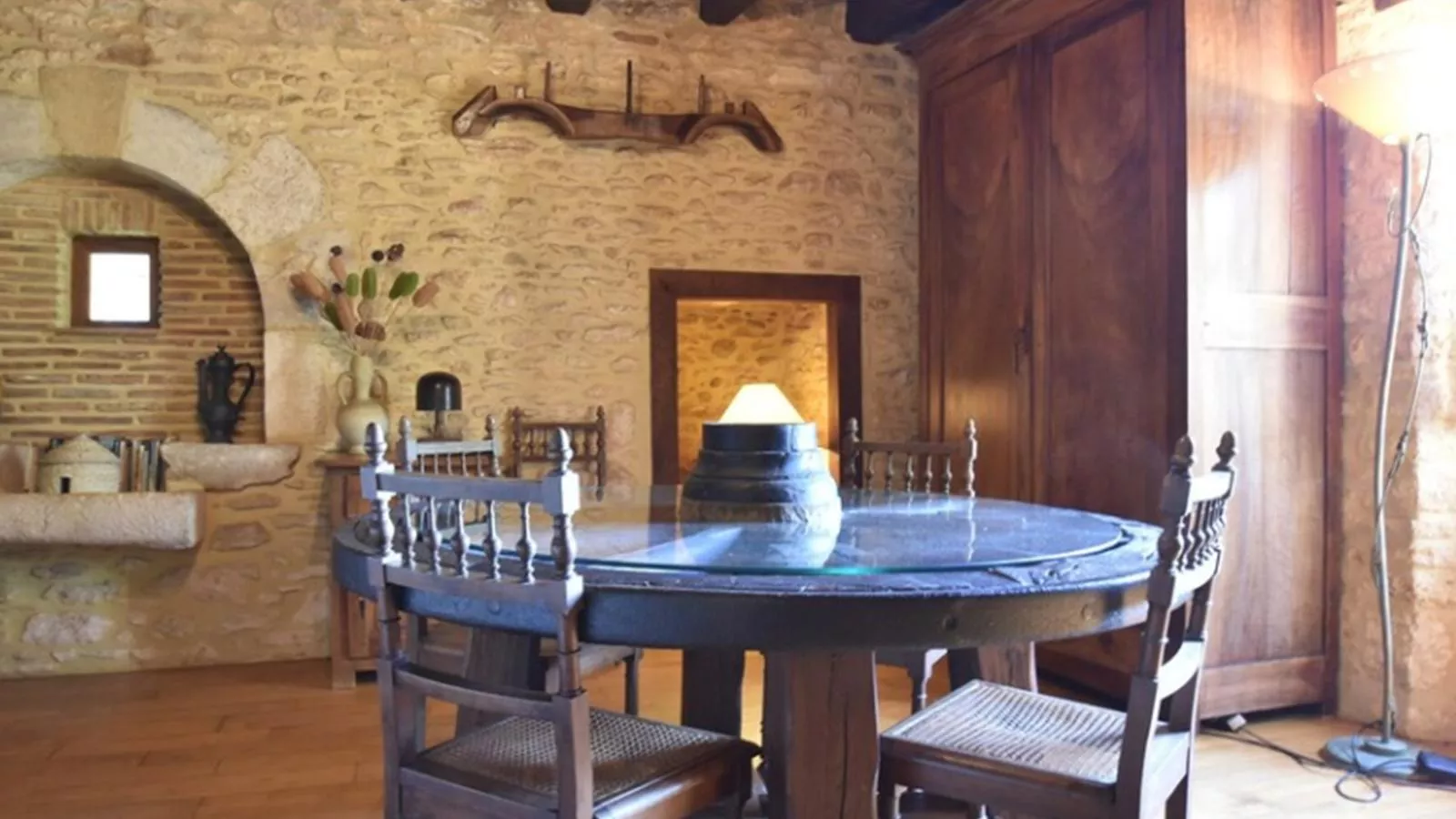 Gite Micouleaud-Dining room