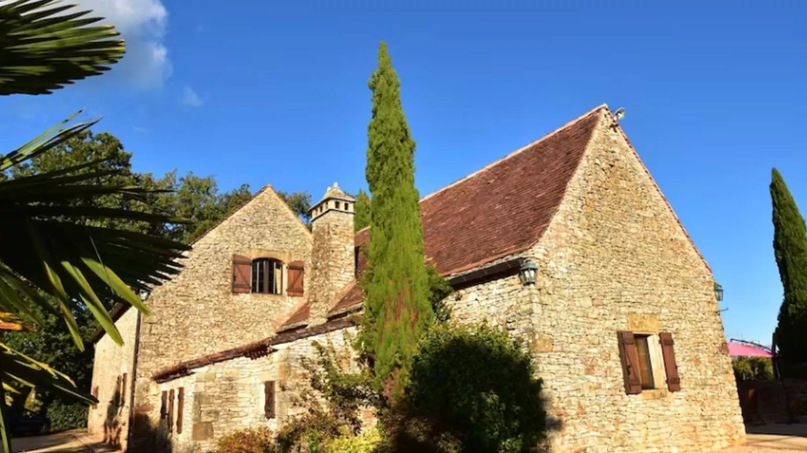 Beauchamps-Exterior summer