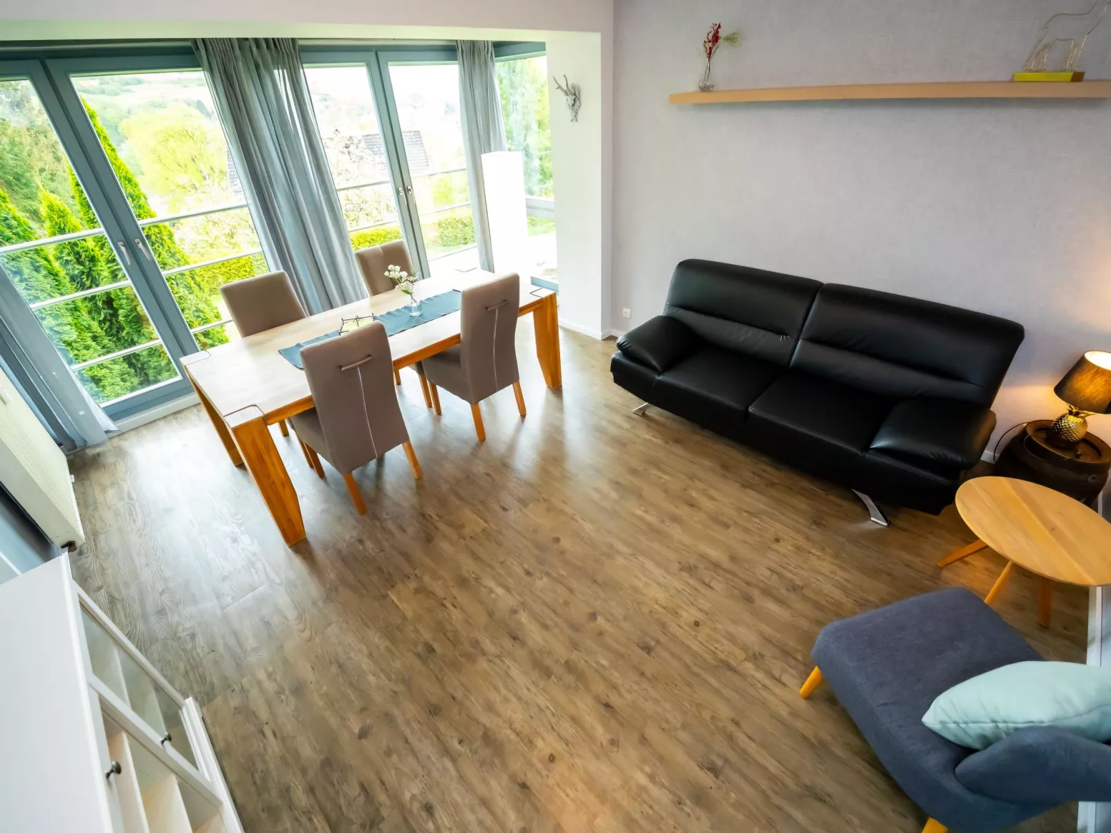 Am Kirchberg-Inside