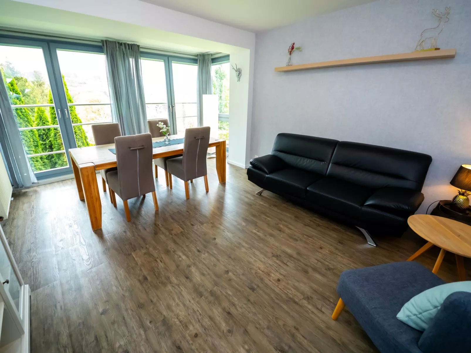 Am Kirchberg-Inside