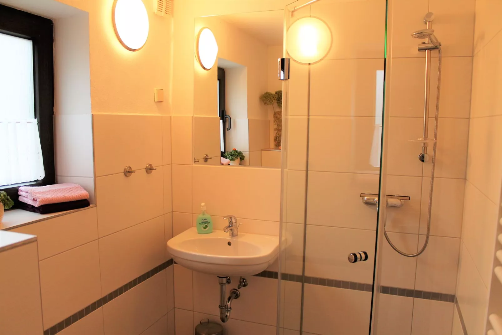 Ferienwohnung Nienhagen - strandnah-Bathroom