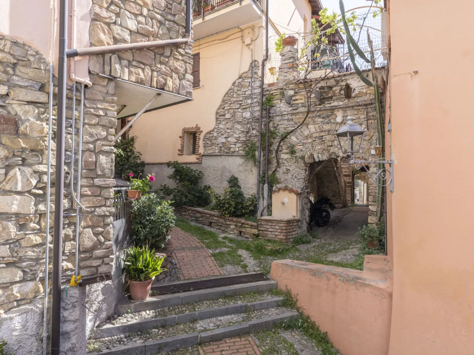 Casa Pinela Maria Sole-Outside