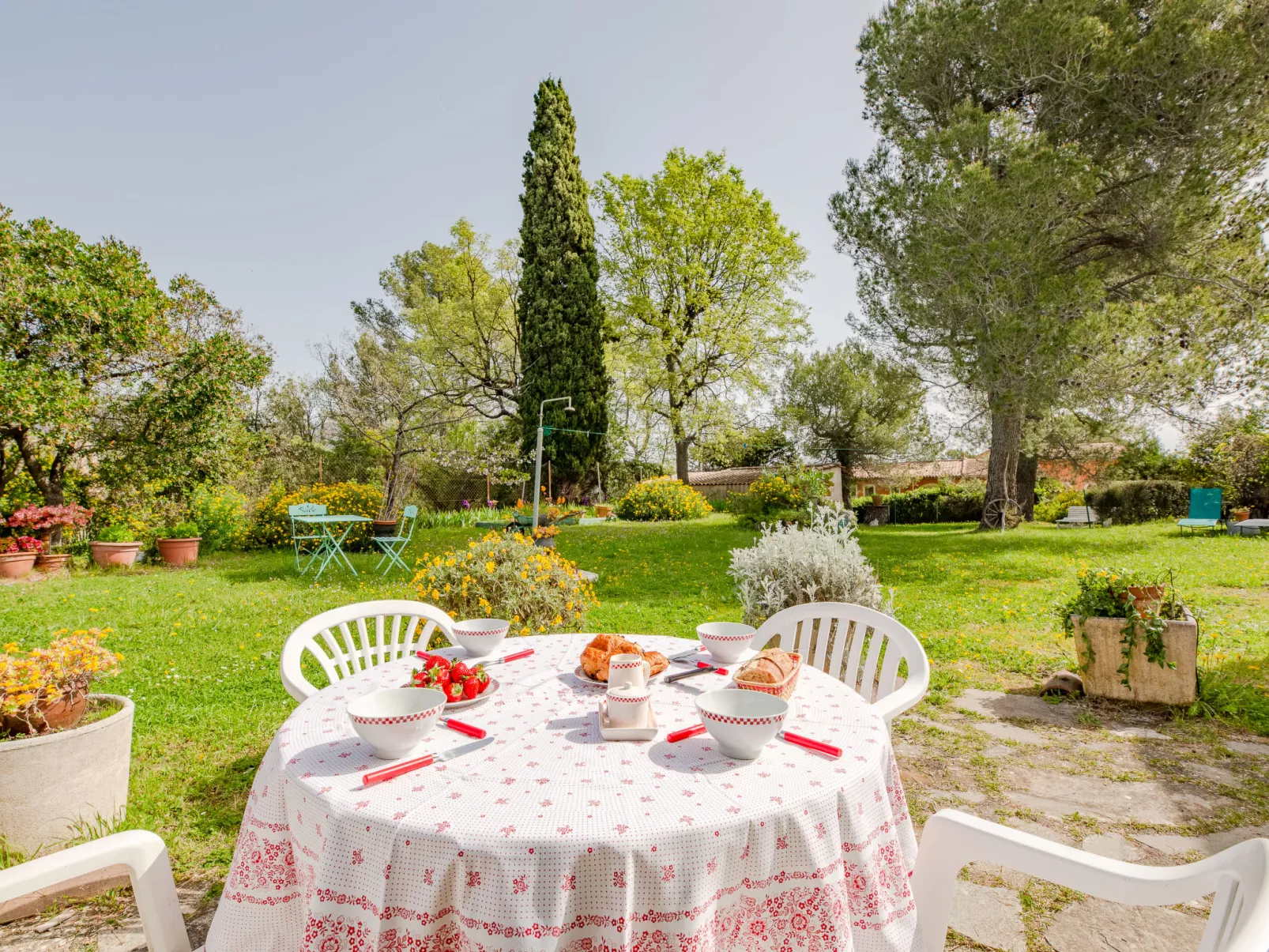 La Palombière-Outside