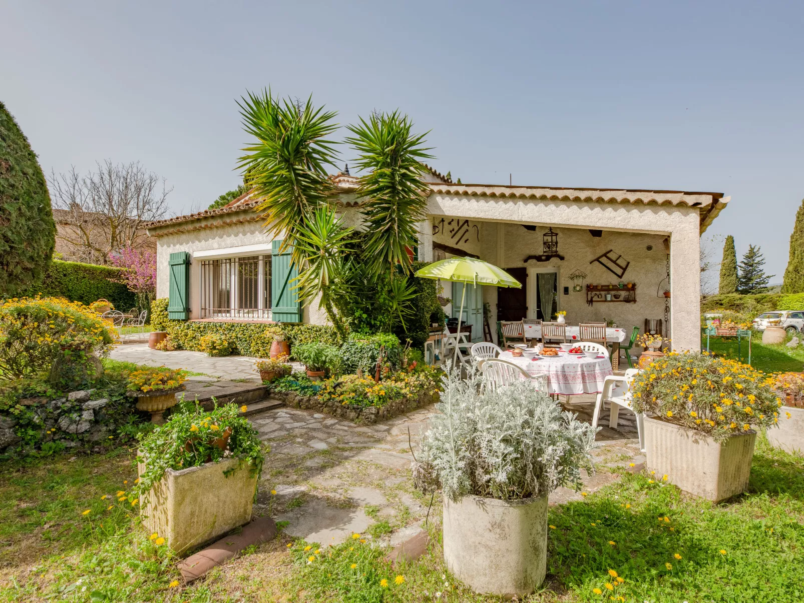La Palombière-Outside