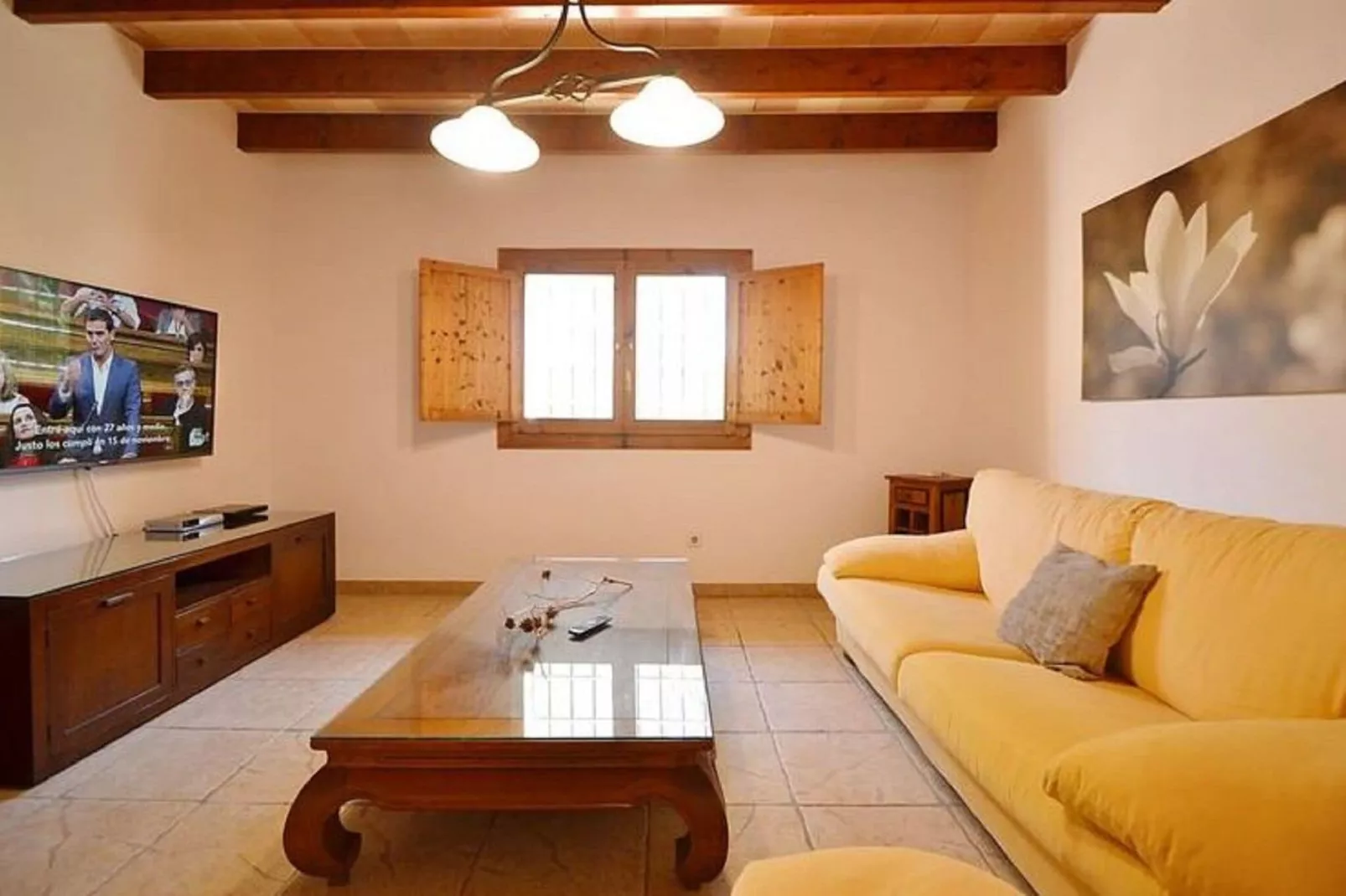 Mascaro-Living room