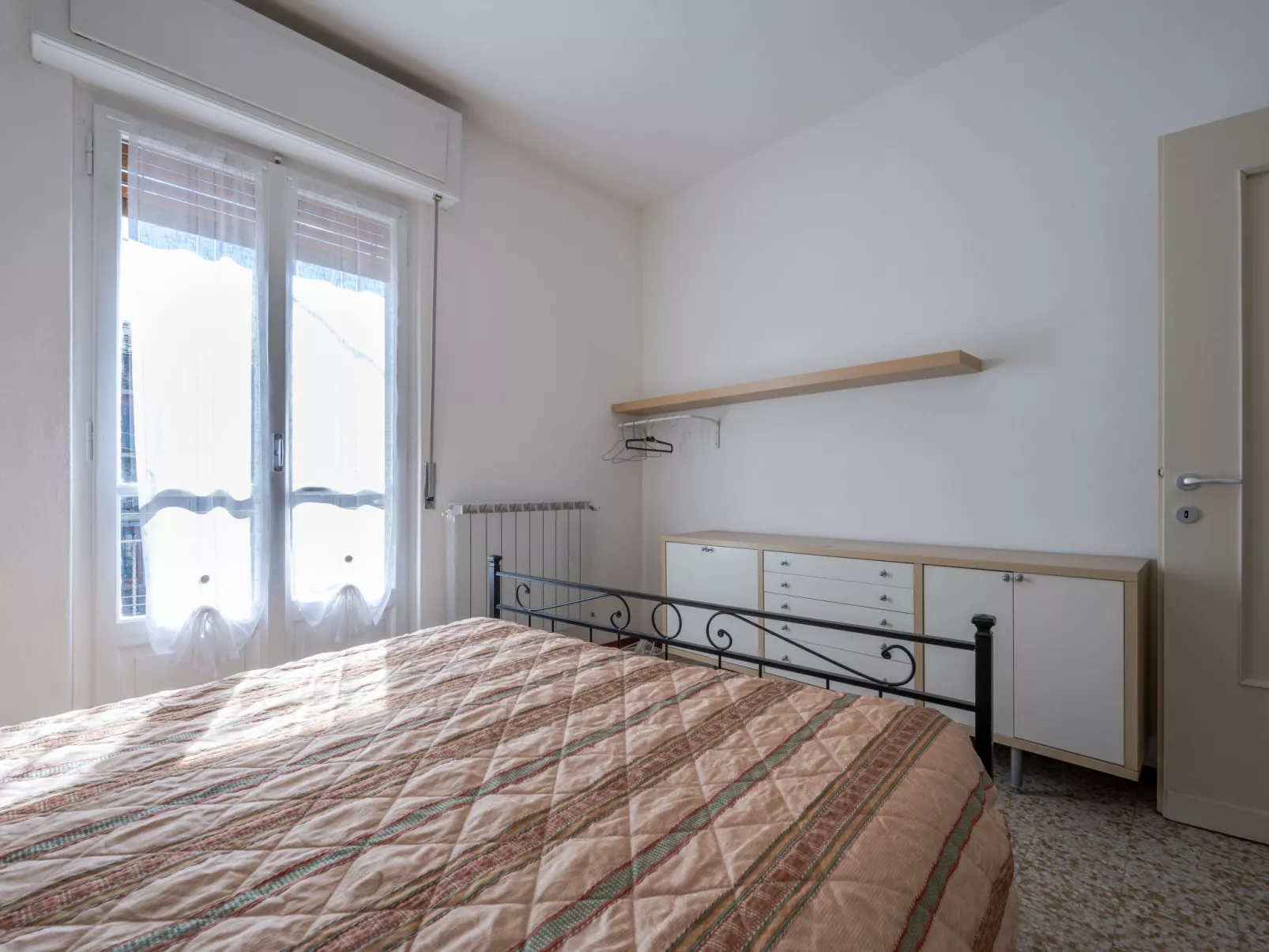 Trekking House-Inside