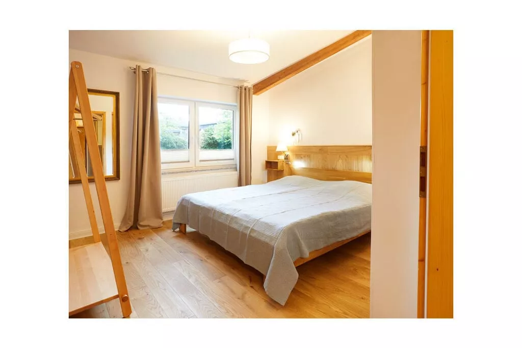 34414-Bedroom