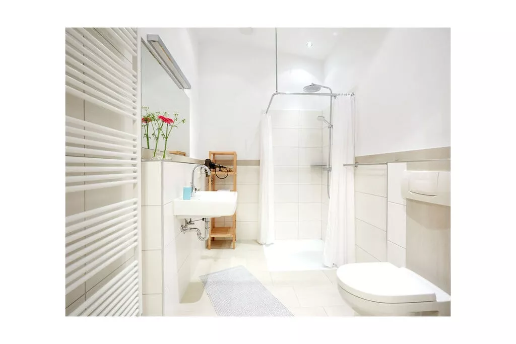 34414-Bathroom
