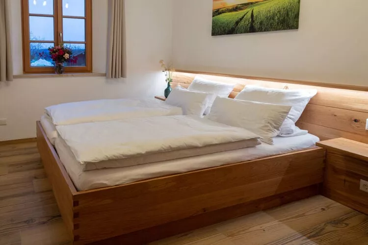 433443-Bedroom
