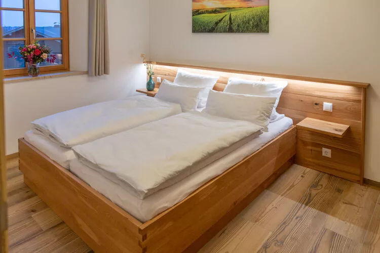 433443-Bedroom