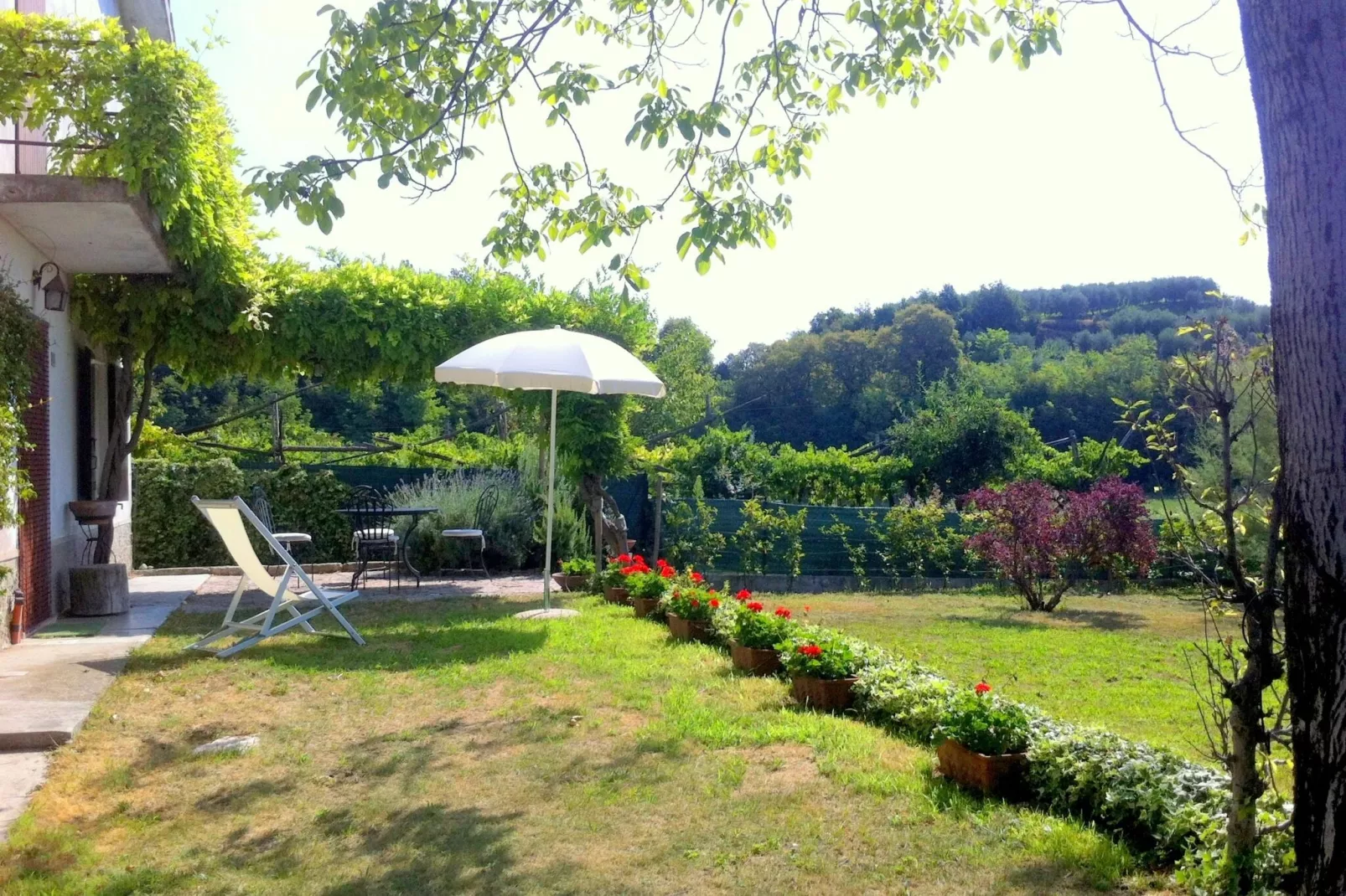 Villetta Pastrengo 3-Gardens summer