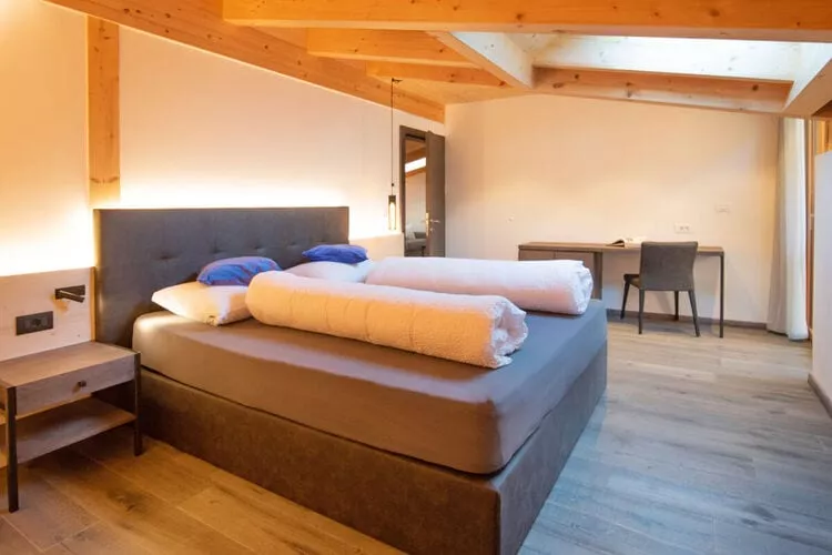 407798-Bedroom