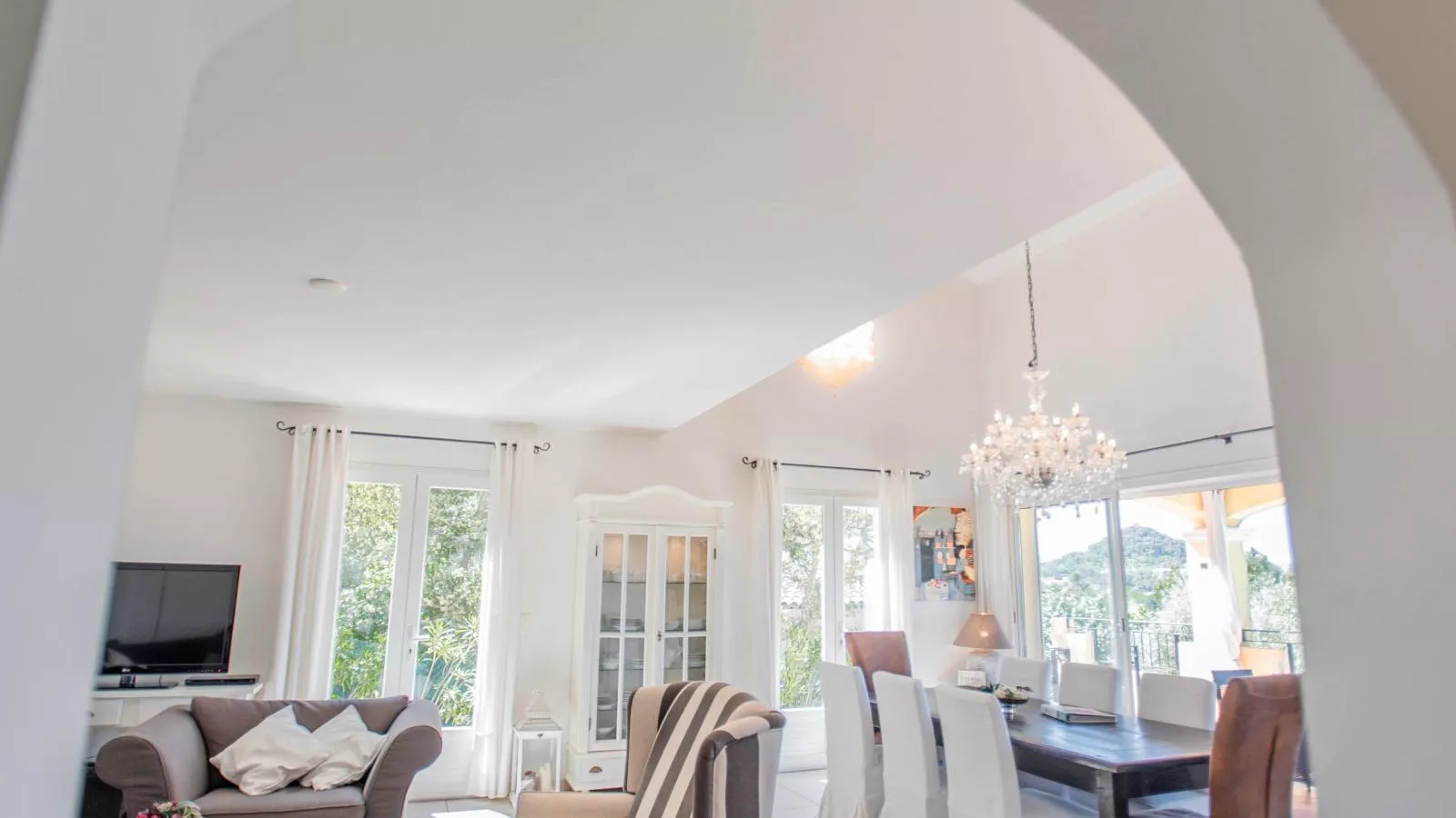 La grande Parure-Dining room