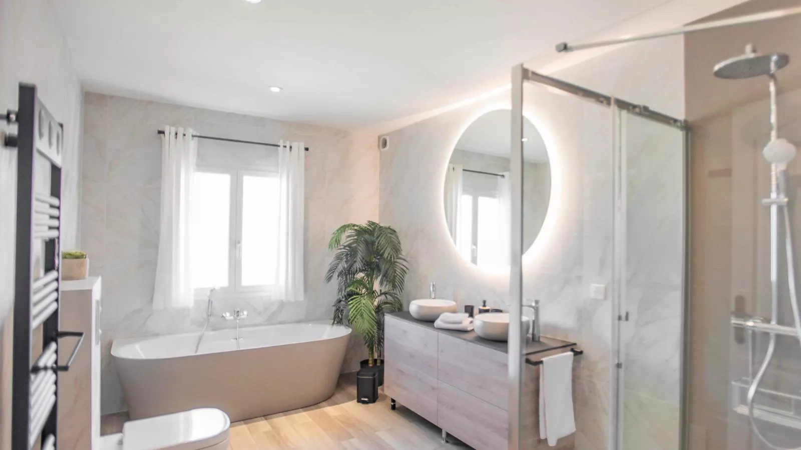 La Parure-Bathroom