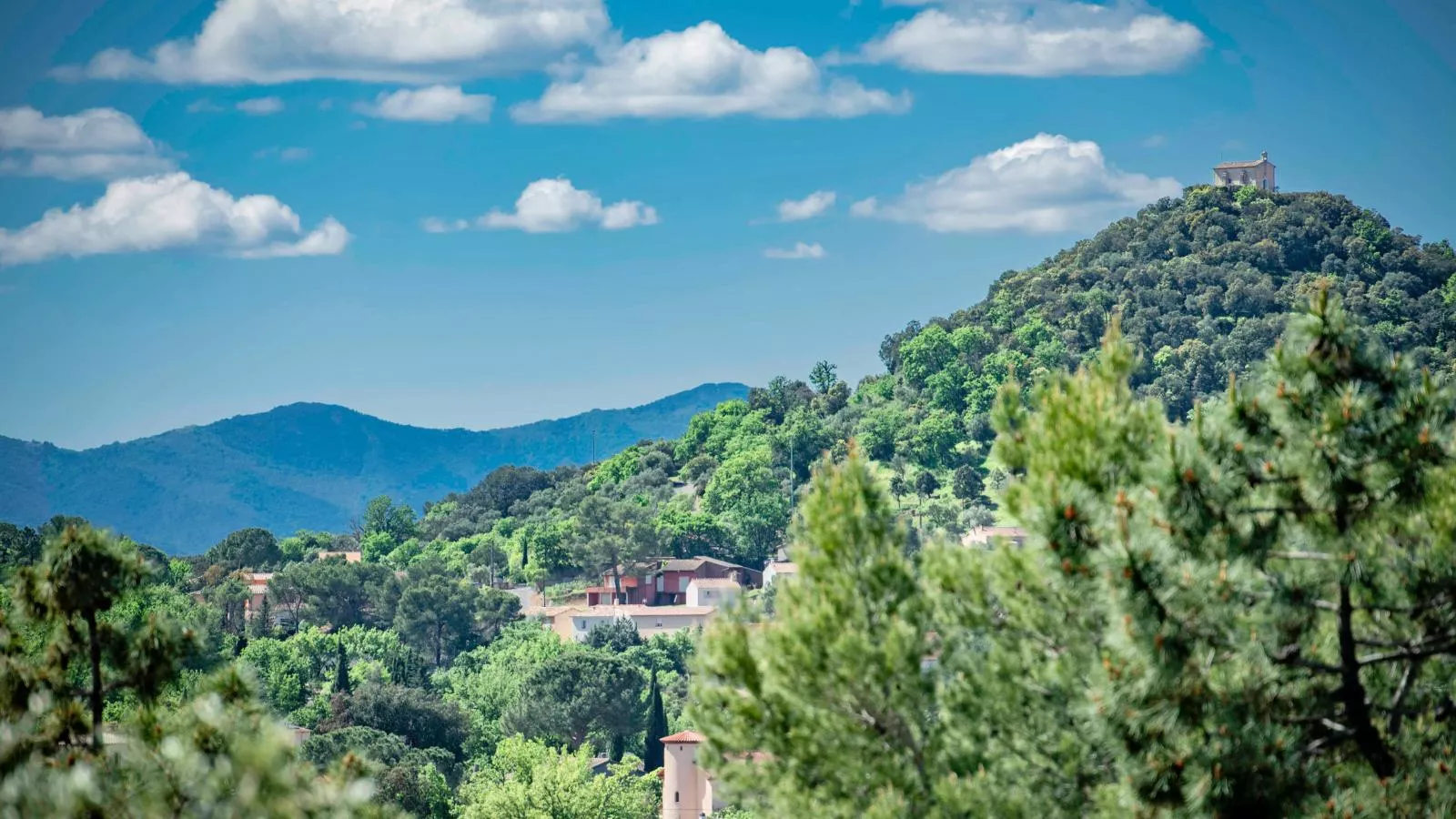 La Parure-Areas summer 1km