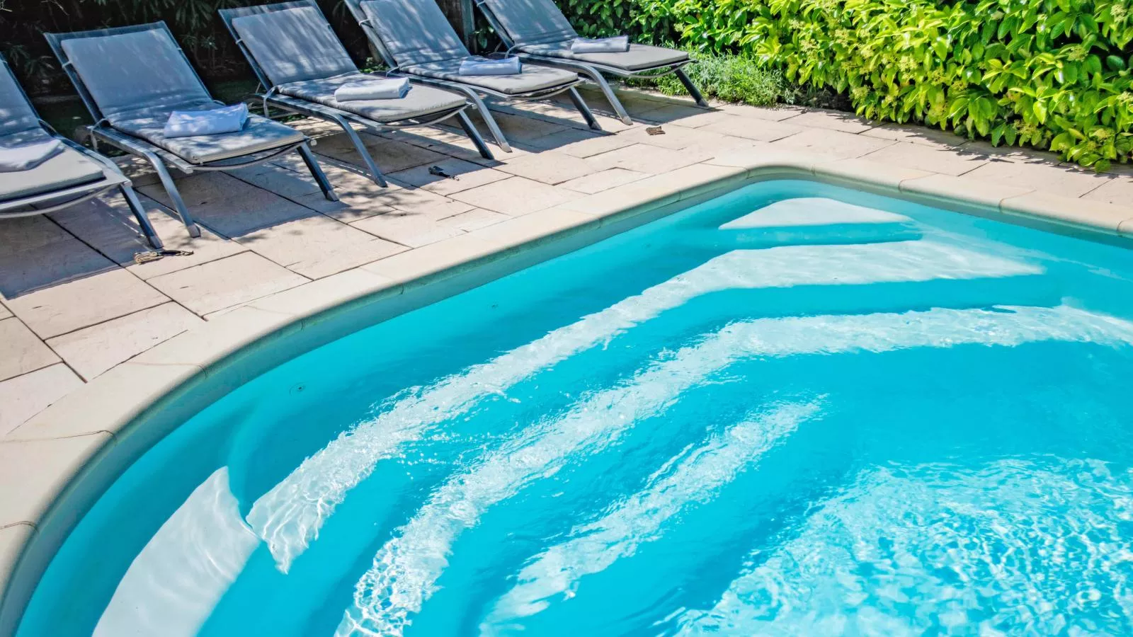 La Parure-Pool