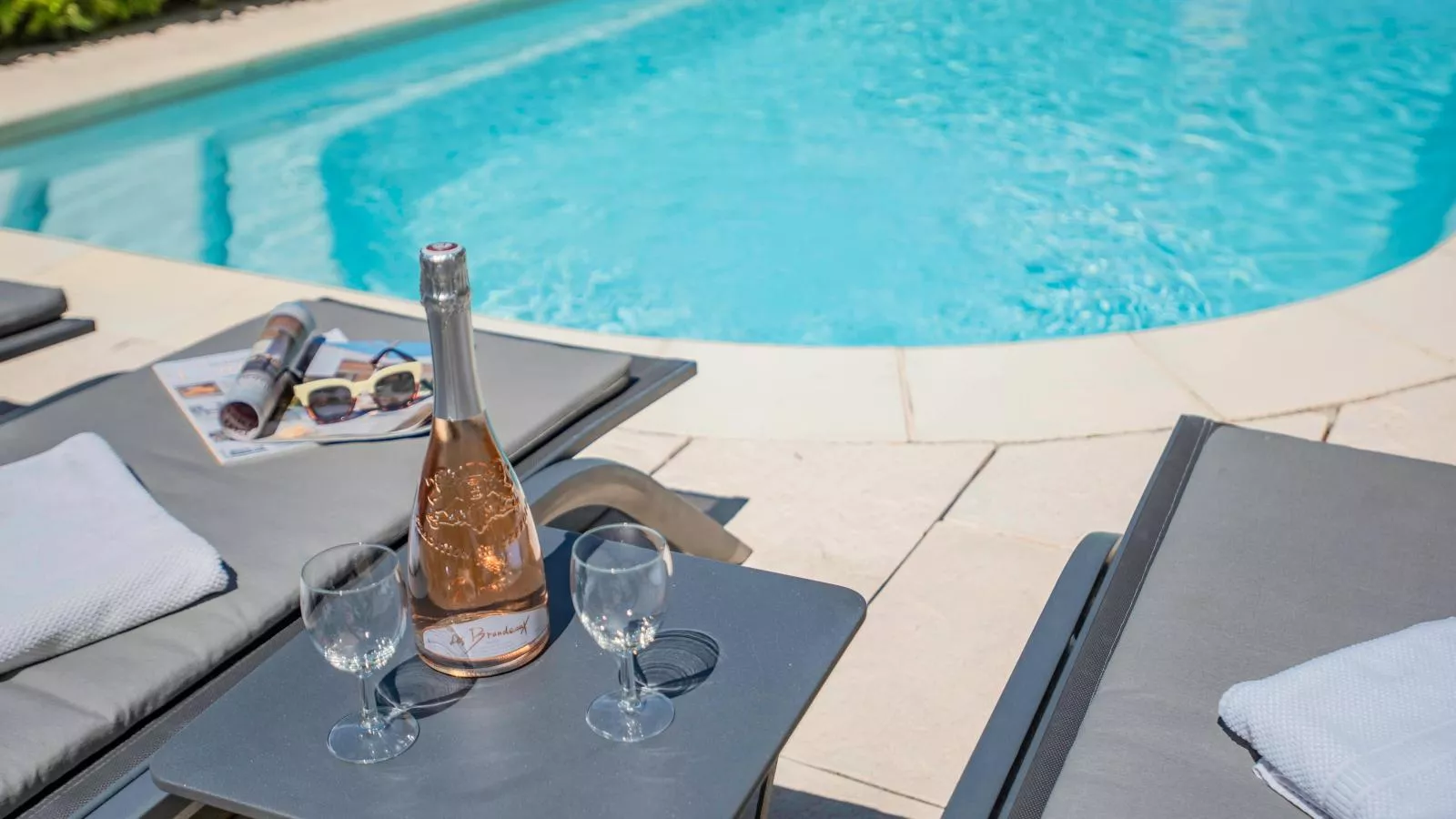 La Parure-Pool