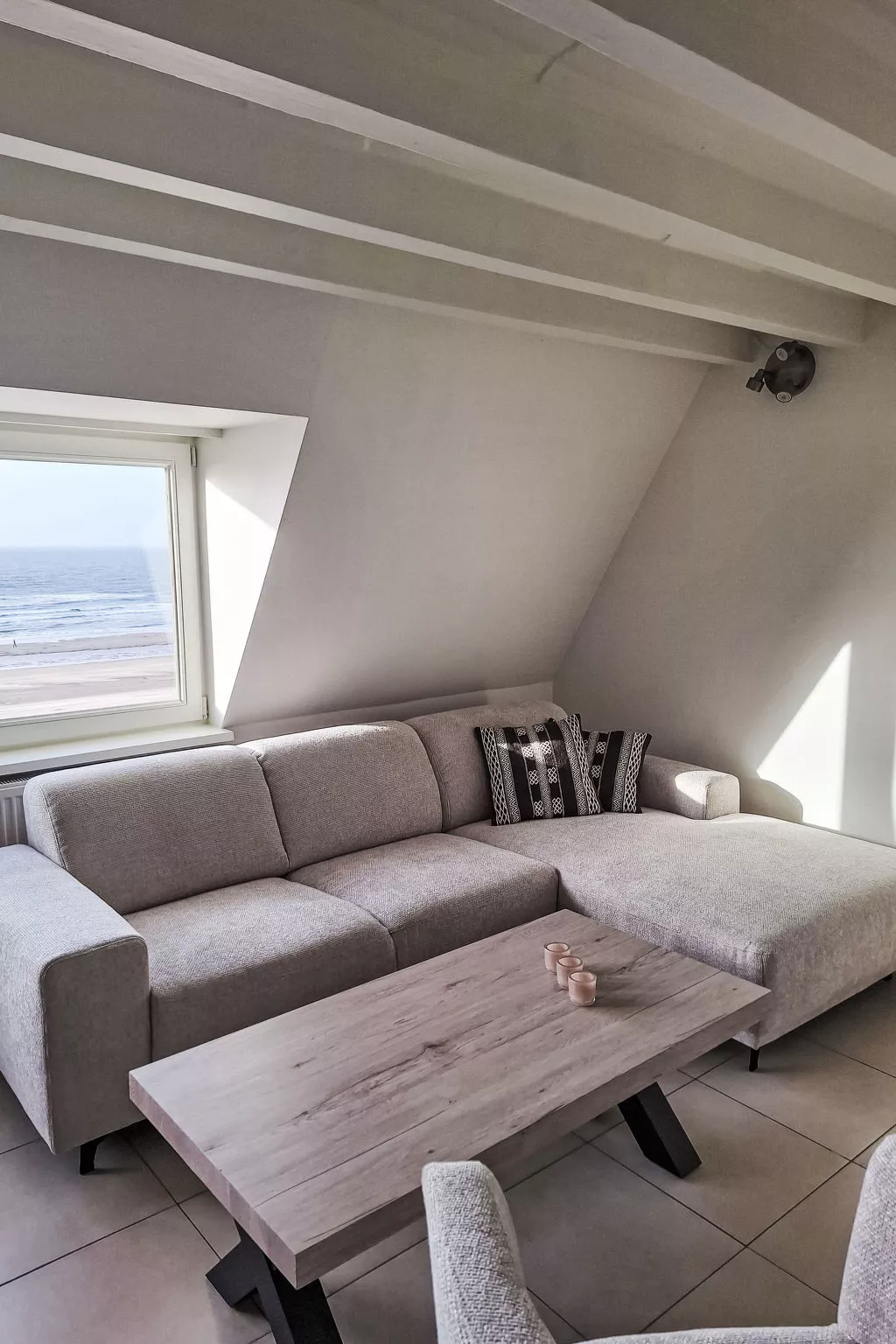 Koekoeksnest Penthouse at the beach-Inside