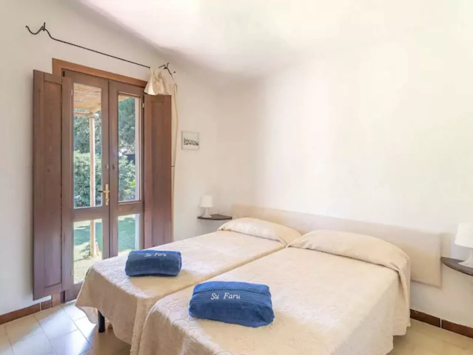 Villa Giovanni-Inside
