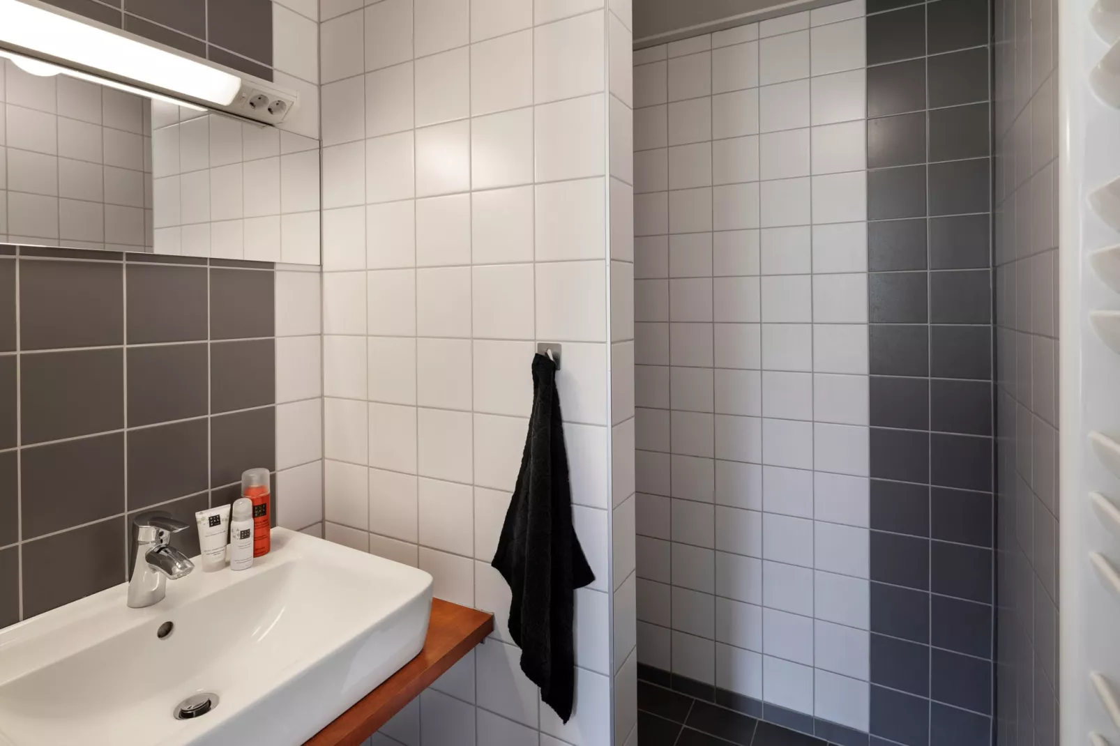 Marke van Ruinen 1-Bathroom