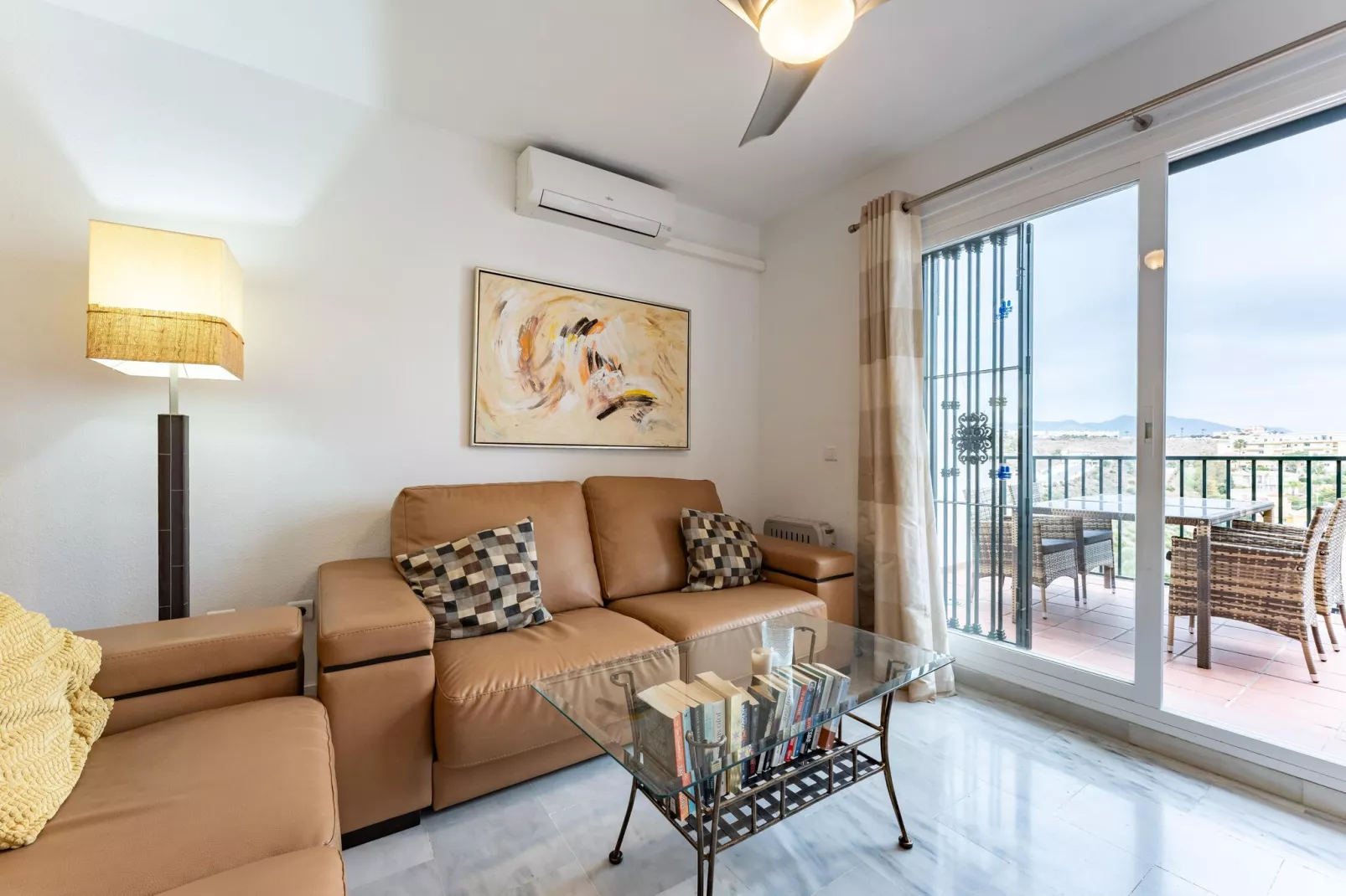 CT 266 - Faro's Angel Miraflores Penthouse - Mijas Costa-Living room