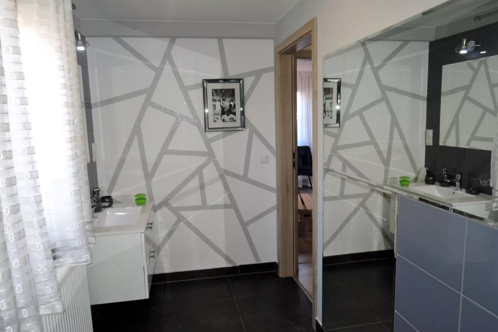 Dom z ogrodem i stawem w Stepnicy-Bathroom