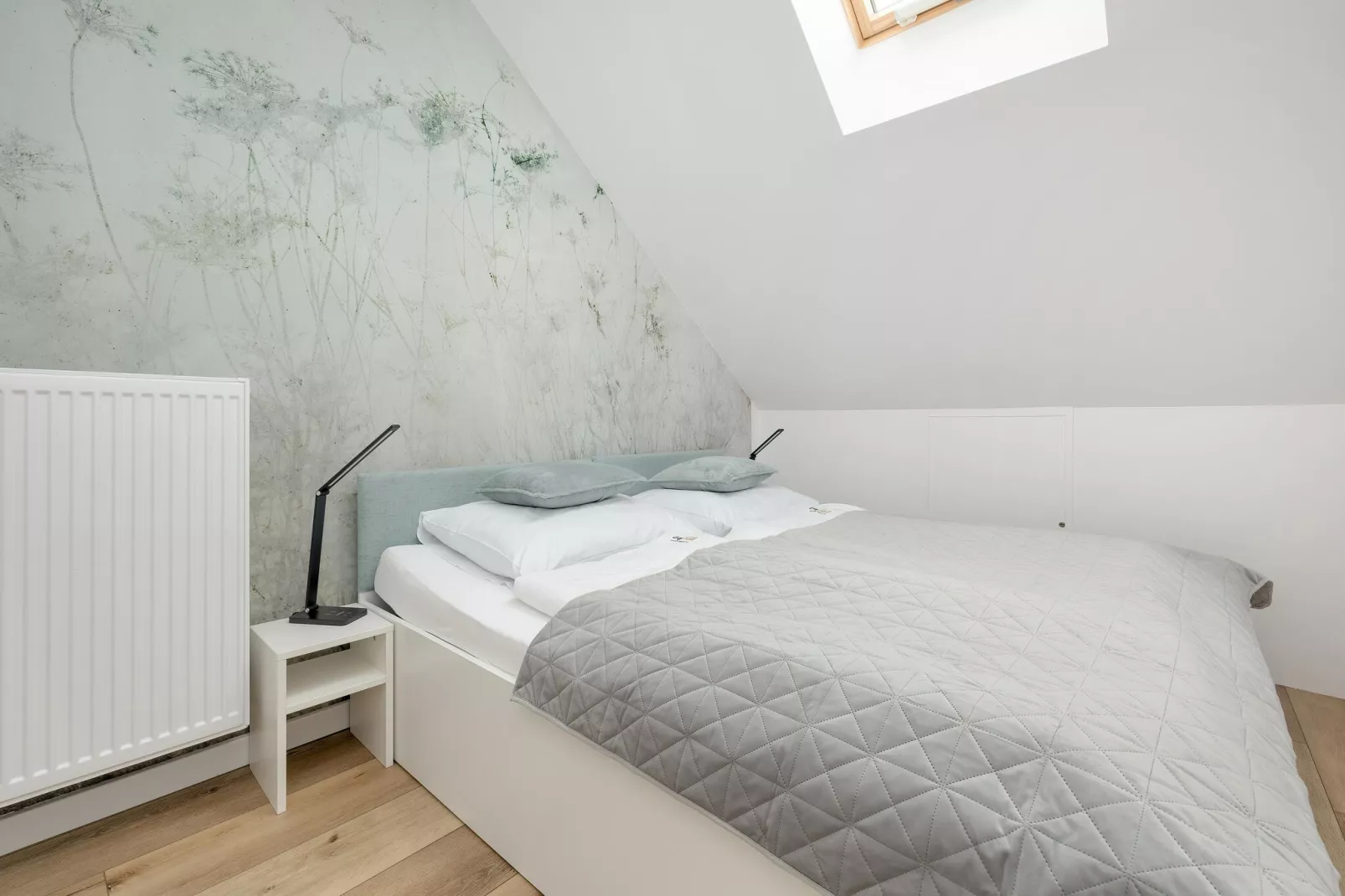Apartament Pelikana 6-12 Rewal-Bedroom
