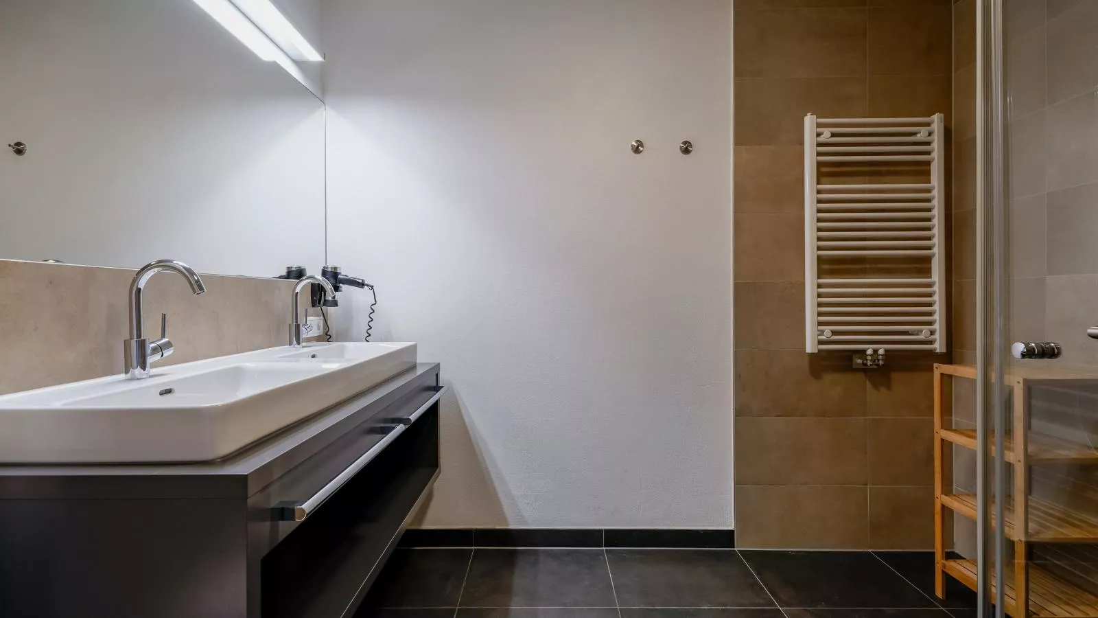 Luxury Tauern Suite Walchen Kaprun 1-Bathroom
