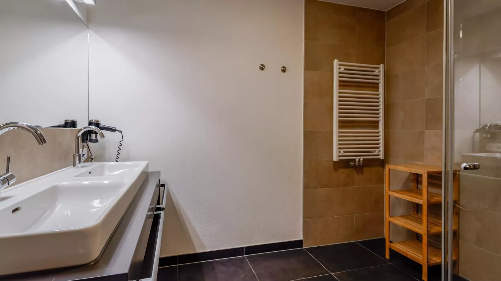 Luxury Tauern Suite Walchen Kaprun 1-Bathroom