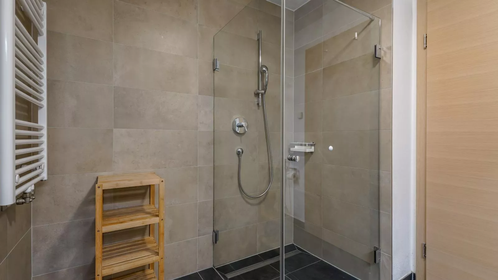 Luxury Tauern Suite Walchen Kaprun 1-Bathroom