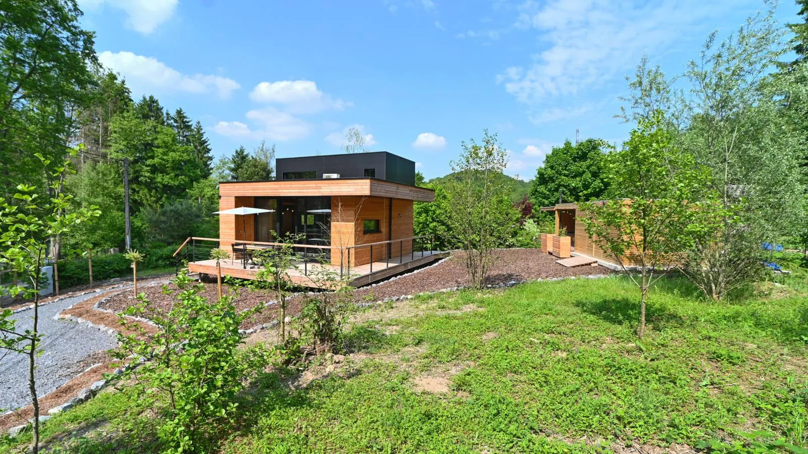 Bois Joli-Exterior summer