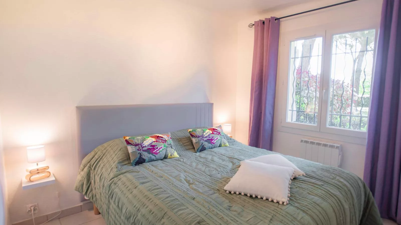Les Myrtes-Bedroom