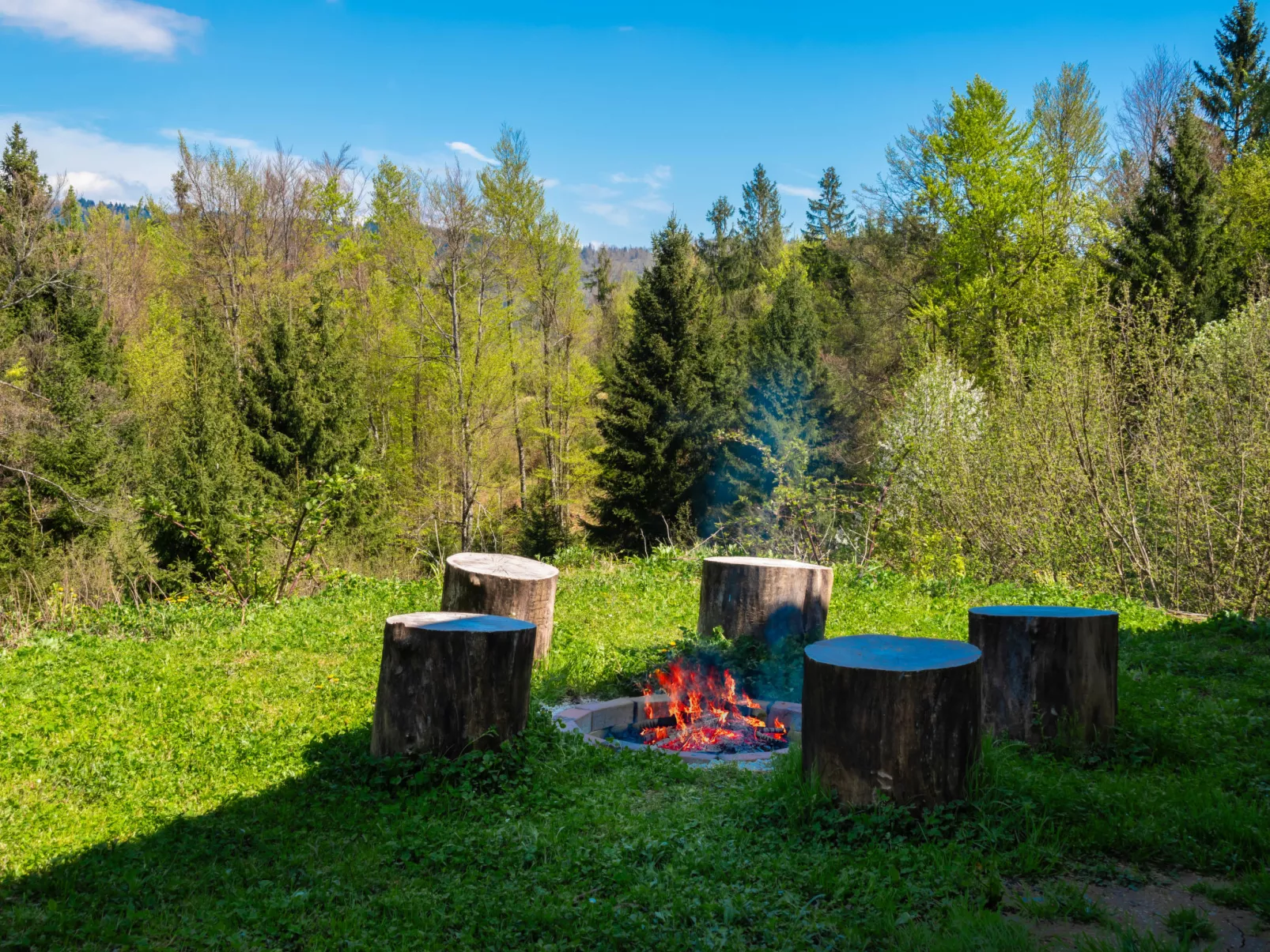 Relax & Play-Outside