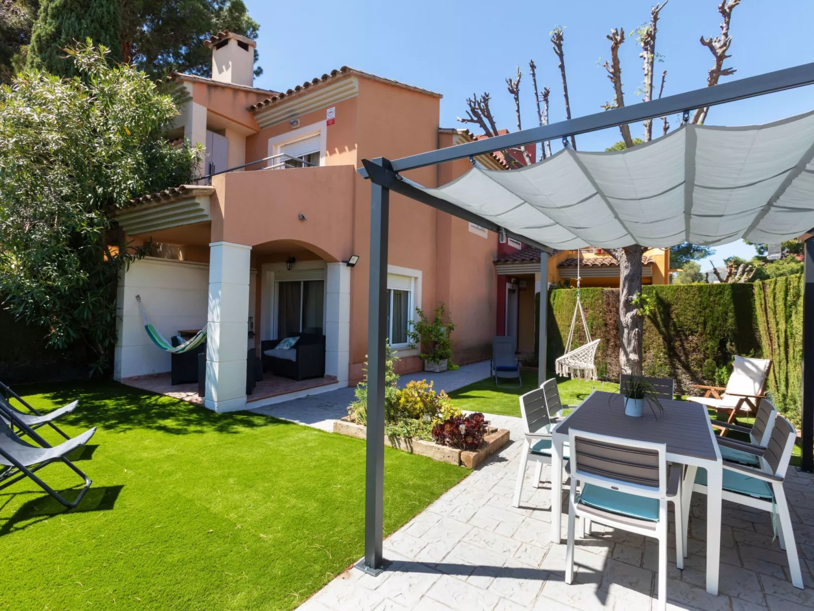 Villa Verdi 11-Outside