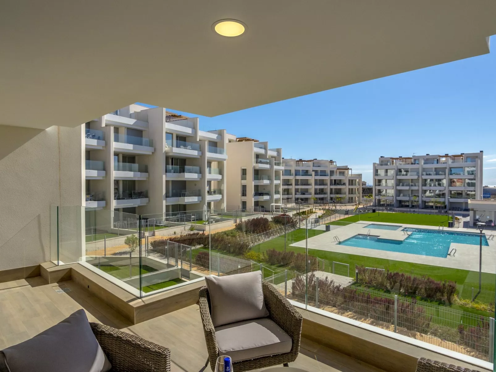 Ema Residencial 63-Outside