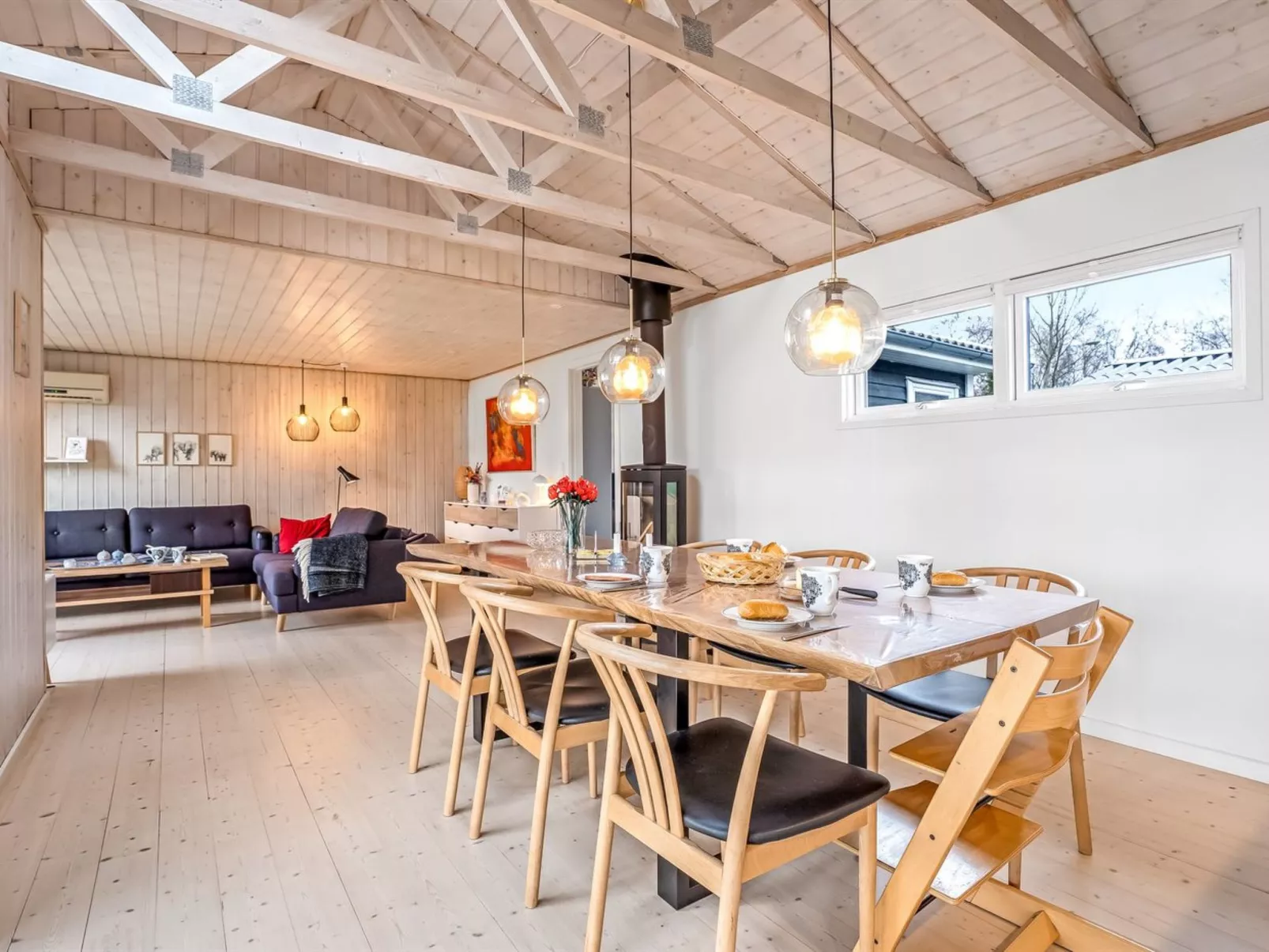 "Mira" - 500m from the sea-Inside