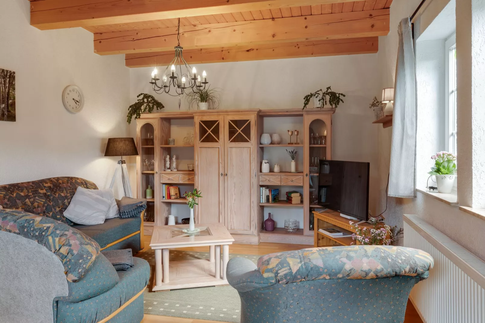 Ferienhaus mit Garten und Terrasse vor Rostock/Warnemünde-Living room
