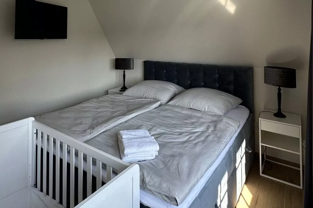 451114-Schlafzimmer
