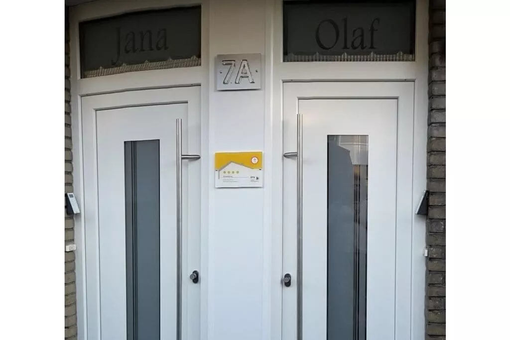 239782-Reception hall