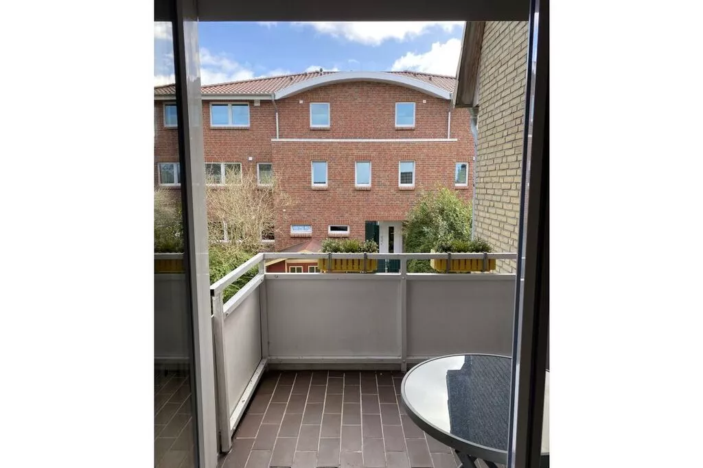 239782-Terrace balcony