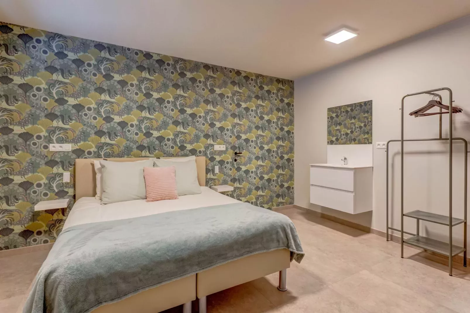 Time 4 Time-Bedroom