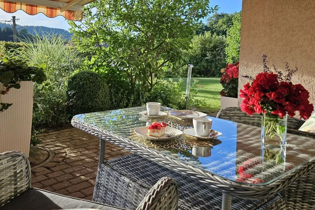 15822-Gardens summer