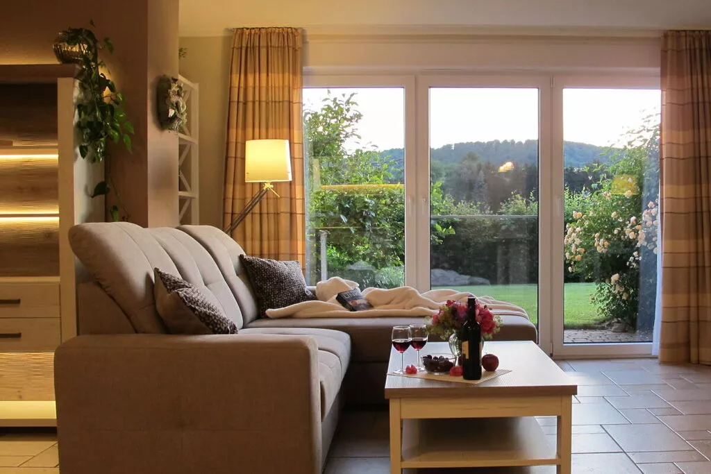 15822-Living room