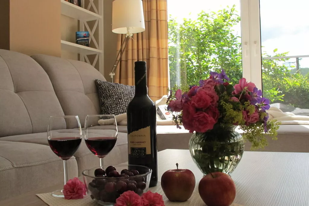 15822-Living room