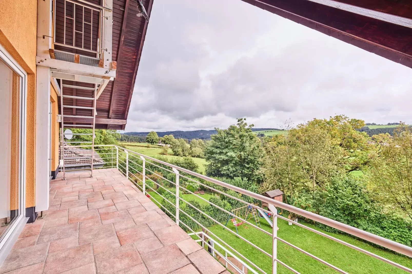 Haus Eifelsonne-Terrace balcony