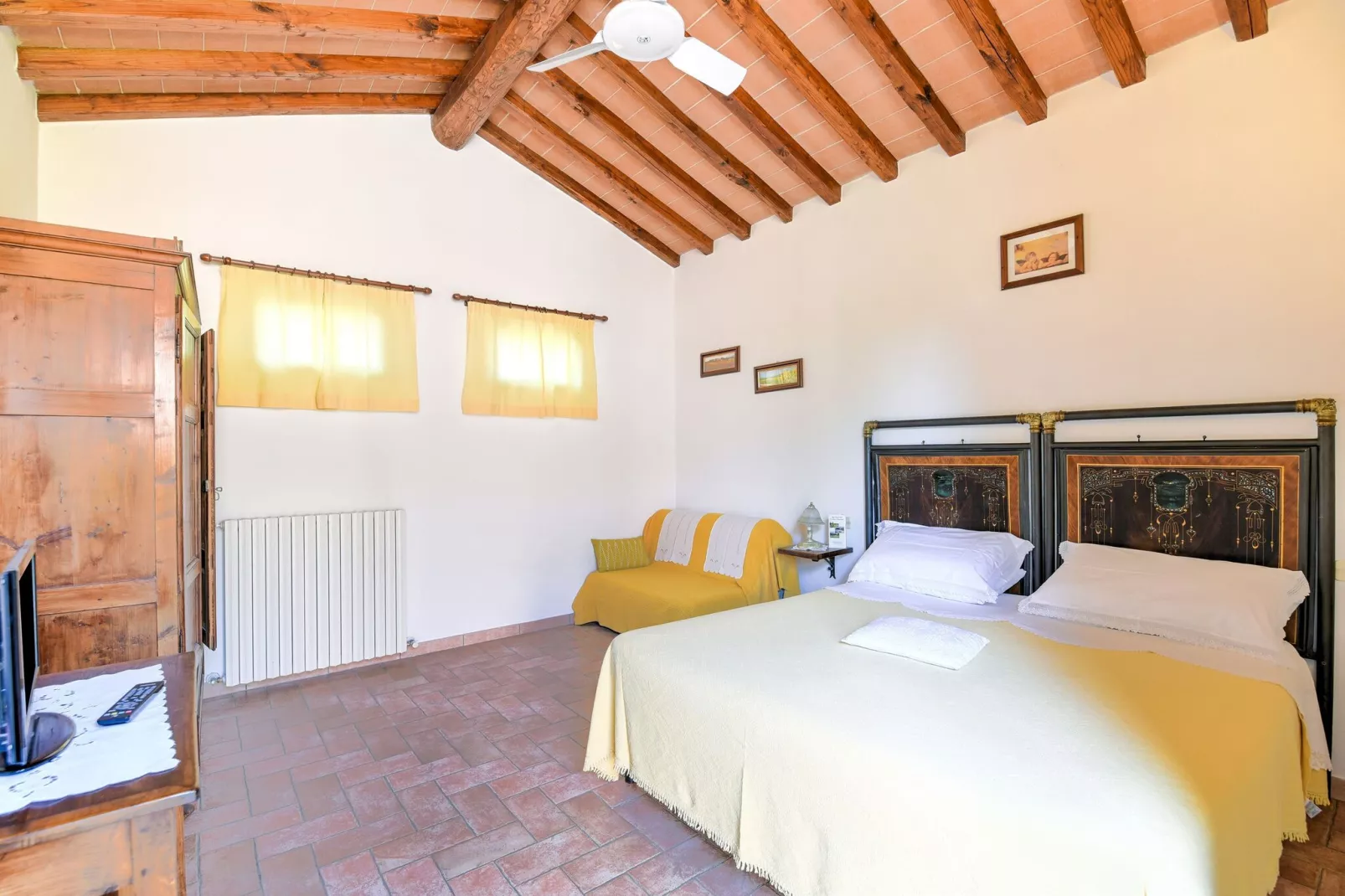 Chiaradue-Bedroom